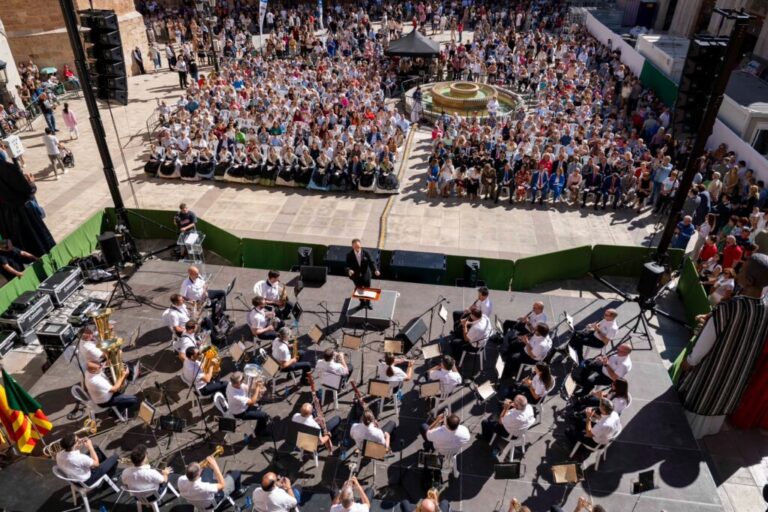 Castellón celebra el 9 d’octubre con el Desfile de las Tres Culturas